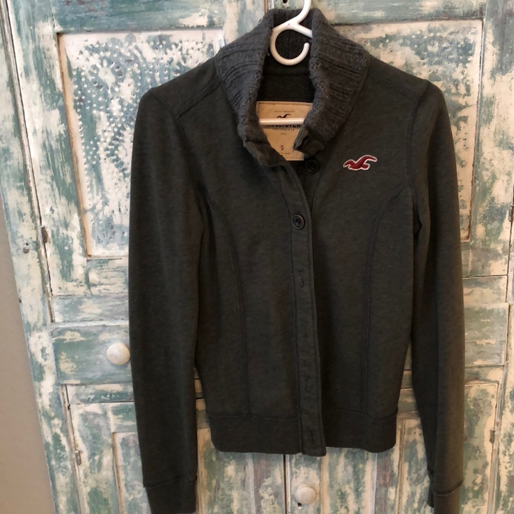Hollister sweater